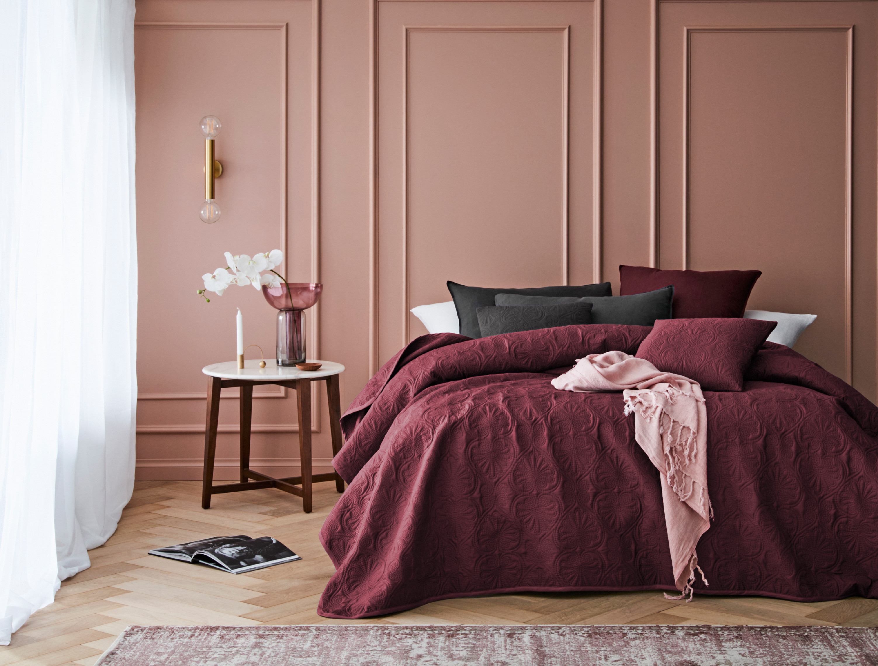 Room99 Prehoz na posteľ Prešívaný LEILA Farba: Bordová, Veľkosť: 220 x 240 cm