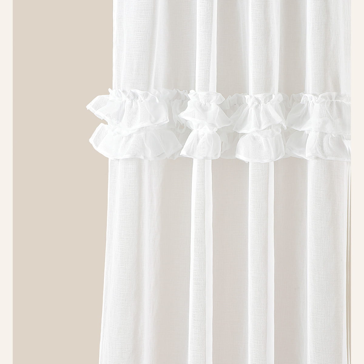 Room99 Záclona na krúžkoch Frilla s volánikmi Jednofarebná Farba: Biela, Veľkosť: 300 x 250 cm