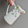 Porcelánová konvička na mléko  - Luční květy