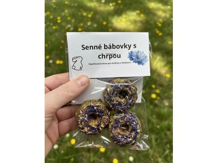 Heubrötchen mit Kornblumen