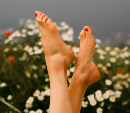 Ako sa starať o nohy: kompletný sprievodca pre hebké, zdravé a svieže nohy