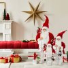 Santa Claus s červeno-bielym kabátom 45cm 2