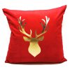 Vianočná obliečka na vankúš so sobom červená a zlatá 45x45