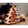 Adventný kalendár Vianočný stromček s 24 kávovými kapsulami