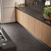 Černá dlažba nejen do kuchyně Gigacer Inclusioni Soave Vulcano 60x60cm
