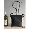 1660 crossbody d28 černá