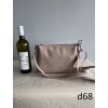 8799 kabelka 3 fochy d68 pudrová