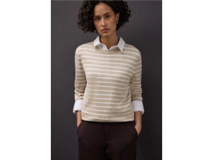 ezgif 427824a2cefb1d18