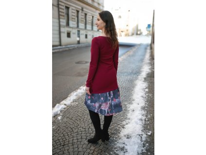 Sraz zvířátek + bordó vršek  Mia - kapsy - základní délka 95cm