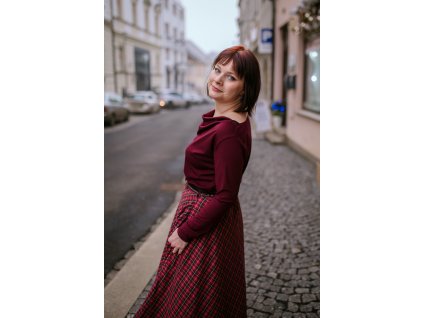 Burgundy - Classic - "S vodou"