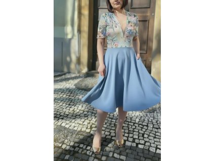 e542f63d 8414 425c a27c 12f215cf38fd