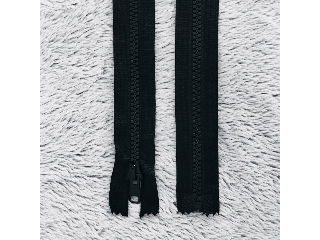 zip kostěný černý plastový 85 cm