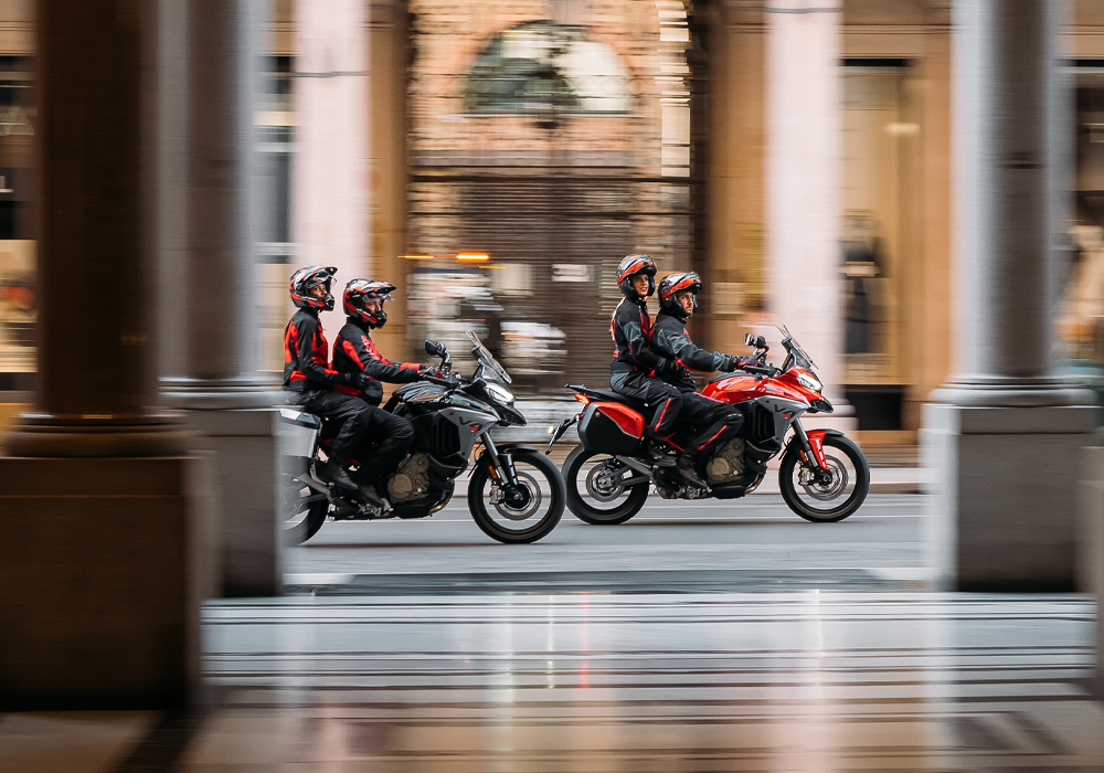 Multistrada V4 S – bonus 1 500 EUR na skladové motocykly
