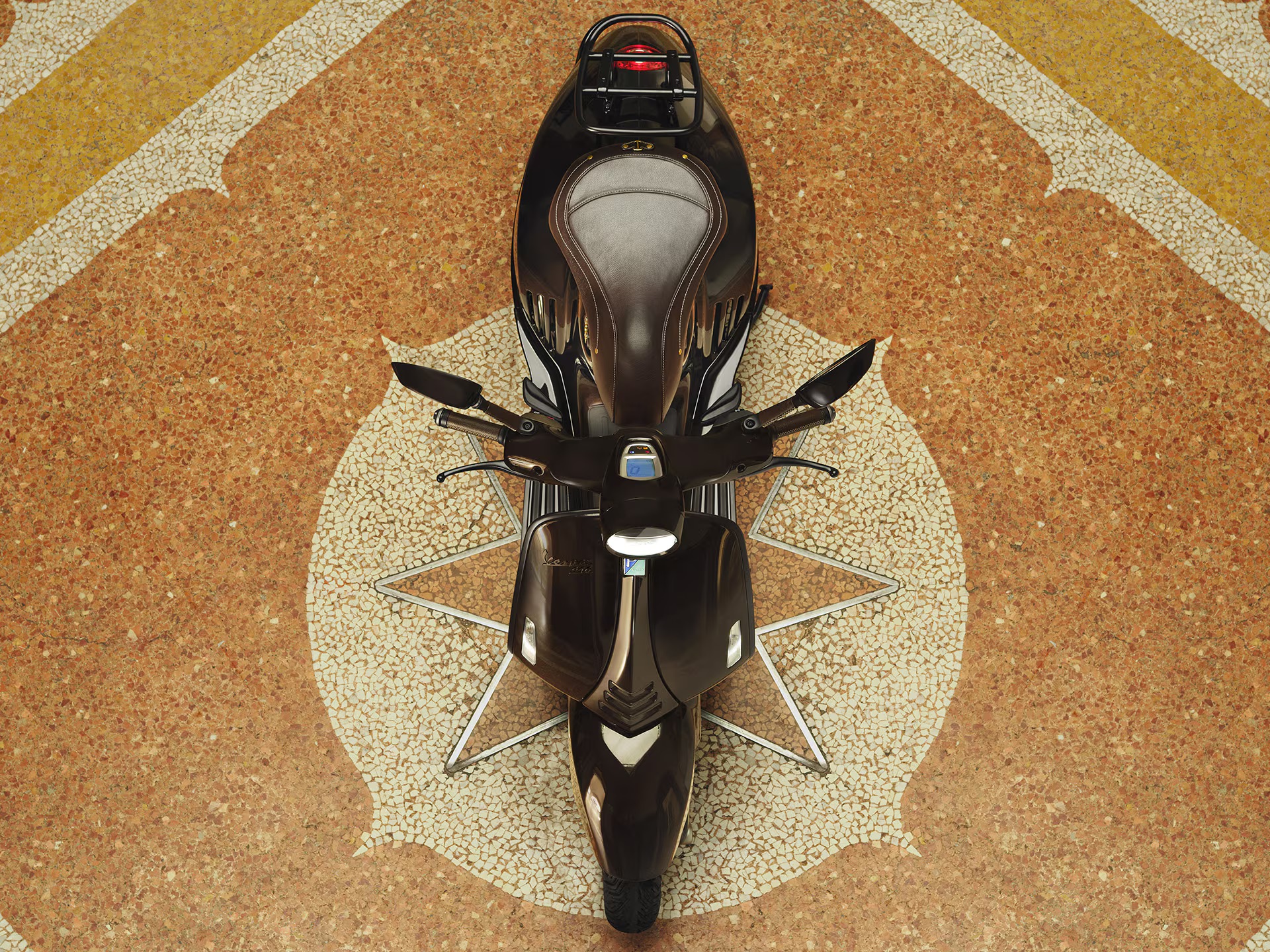 Vespa 946 Horse – profil