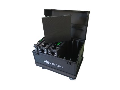 flight case 8in 500x500mm screens 1 LED440