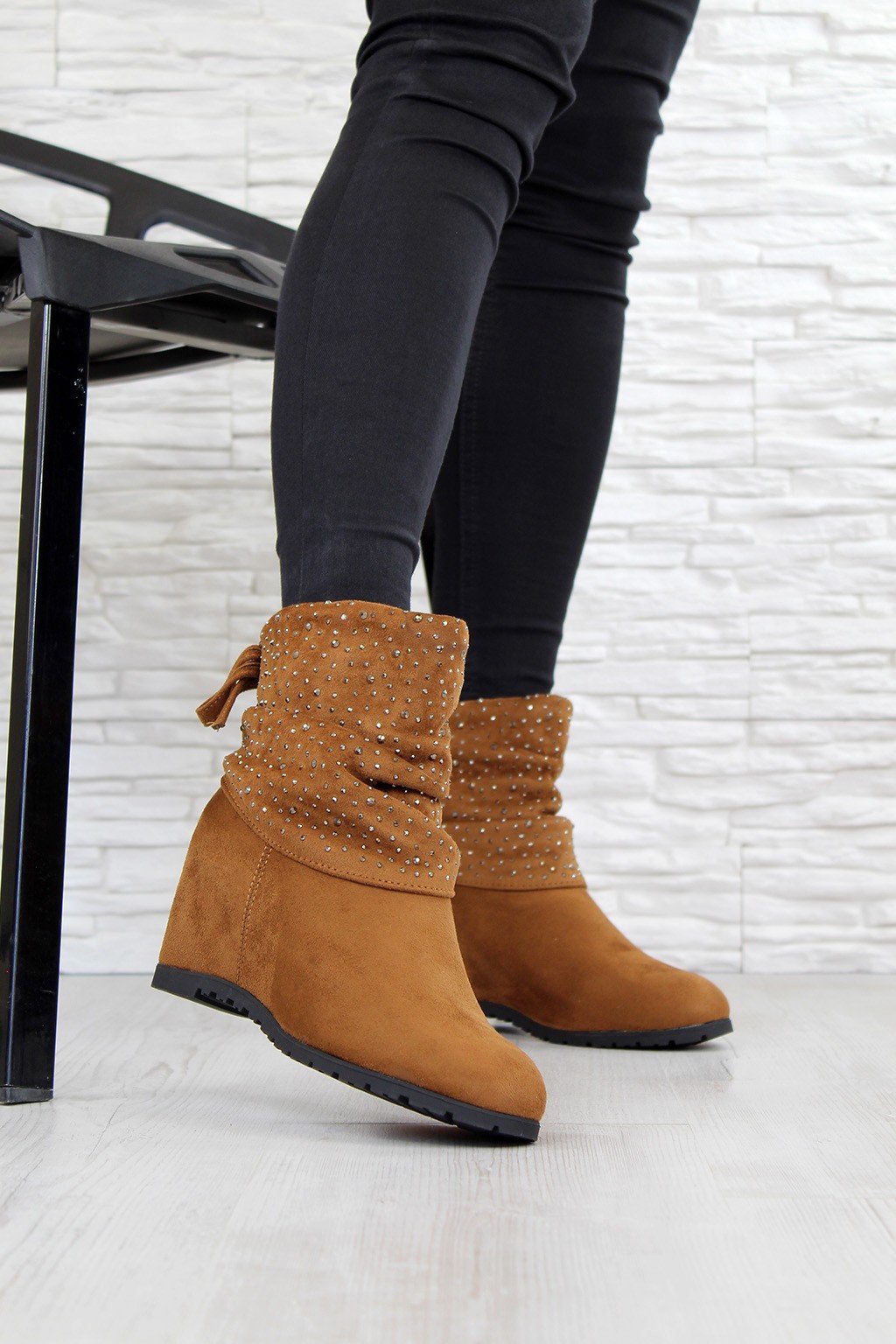 Boty na klínku MD7202A 3CA (5)