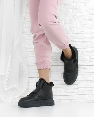 Tenisky, ve kterých budeš chtít strávit celou zimu! 🥰 Měkké, teplé a tak pohodlné! www.dnesobouvam.cz Kód: J635-1B · · · ·...