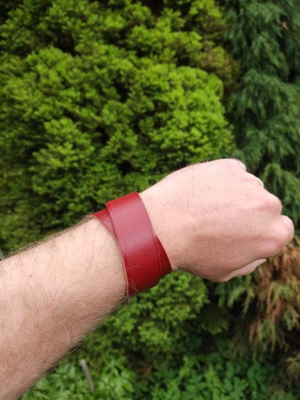 dvojitý náramek na ruku nebo na krk