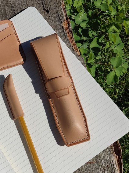 kvalitní kožené pouzdro na pero ručně šité dobag