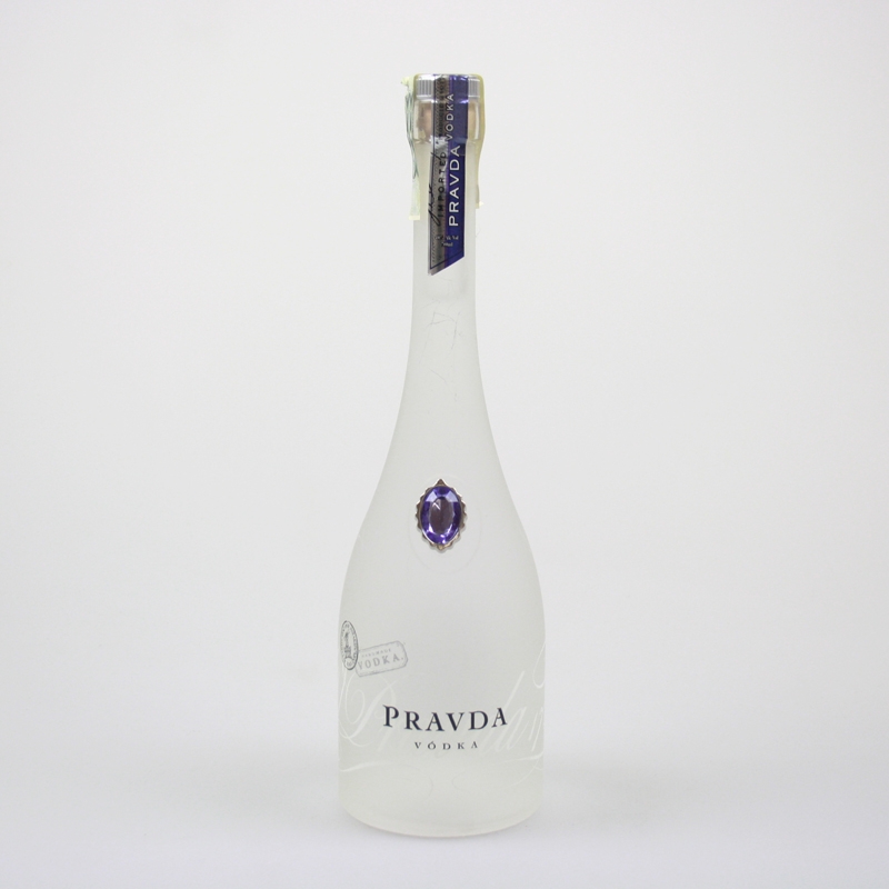 Pravda vodka 1L 40% (holá láhev)