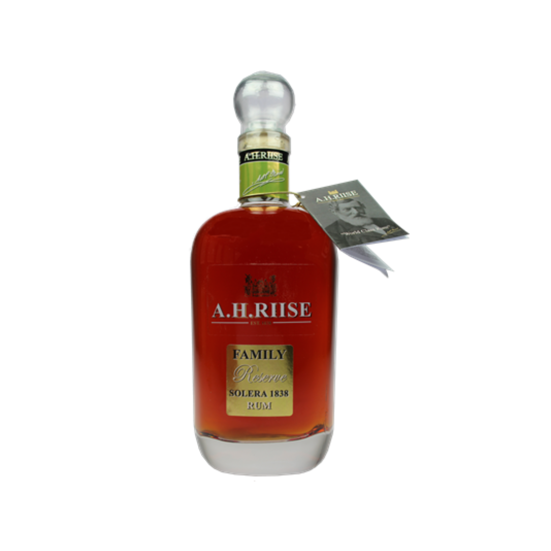 A. H. Riise Family Reserve rum 42 % 0,7 l