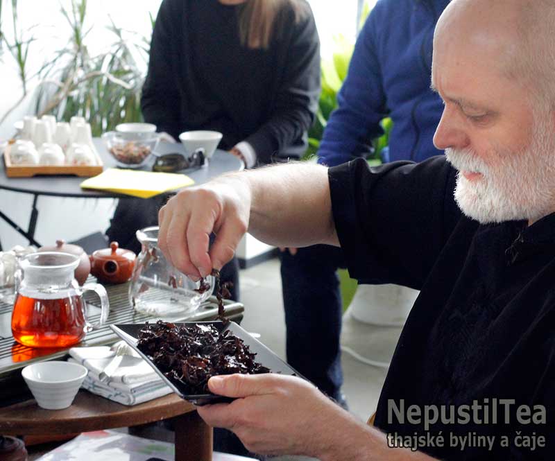 caje_ a_byliny_z_Indociny