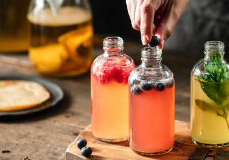 Domáce laboratórium chutí: Ako objavovať nové kombinácie nápojov a jedál