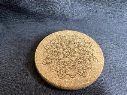 Podtácek z korku - mandala květina