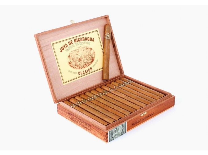 http://cigarro.cz/wp-content/uploads/2013/09/clasico_churchill_box.jpg?651455