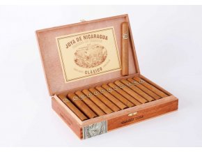 http://cigarro.cz/wp-content/uploads/2013/09/clasico_toro_box.jpg?651455