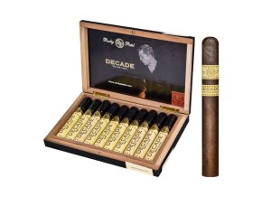 Rocky Patel Decade Toro tubed