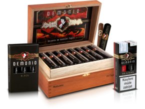 robusto black detail fdc84a862be596a452474244e3a7057f