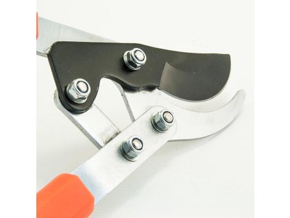 Nůžky na větve oblé, teleskopické 680-1030mm XT93850