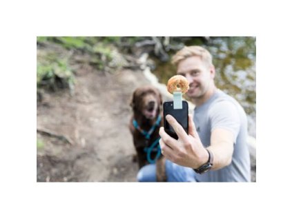 Kolíček/držák na pamlsky k focení selfie 2 x 4,5 x 1,5 cm