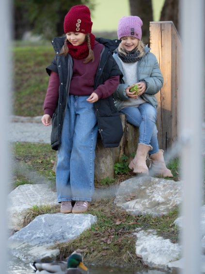 Dětská háčkovaná čepice B nature bordo (Velikost Pro děti (3-11 let))