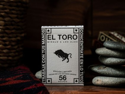 4453 1 el toro playing cards Photoroom