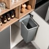 Závěsný odpadkový koš s automatickým otevíráním