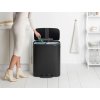 Koš na tříděný odpad, pedálový, černý, objem 2x30 L, Brabantia 211508