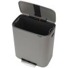 Pedálový odpadkový koš v minerálně šedé barvě, objem 60 L, Brabantia 211348