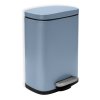 Odpadkový pedálový koš ve světlé modré barvě o objemu 5 litrů