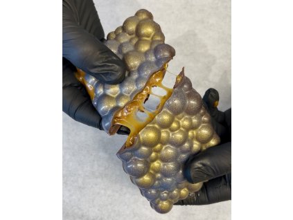 Plněná tabulka karamel perník