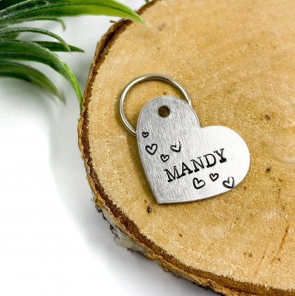 Známka pro psa ručně ražená Srdce hliník