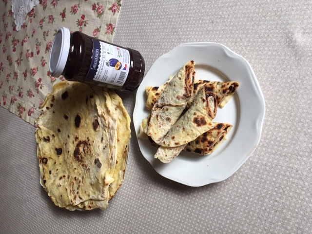 Bramborové pekáče se švestkovými povidly