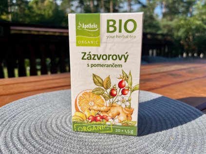 Zázvorový čaj s pomerančem a šípkem
