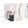 NewIcon Pedal Bin, 12L Matt Steel Fingerprint Proof 8710755112041 Brabantia 300dpi 2000x2000px 9 NR 24048