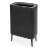 Bo Laundry Bin Hi, 2 x 45L, Plastic Lid Matt Black 8710755200564 Brabantia 96dpi 1000x1000px 7 NR 22113