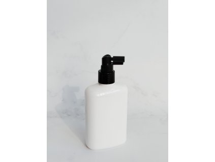 Bílá oválná lahvička LIMA 250 ml s černým sprejem