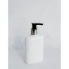 Bílá oválná lahvička LIMA 250 ml s černo-stříbrným dávkovačem