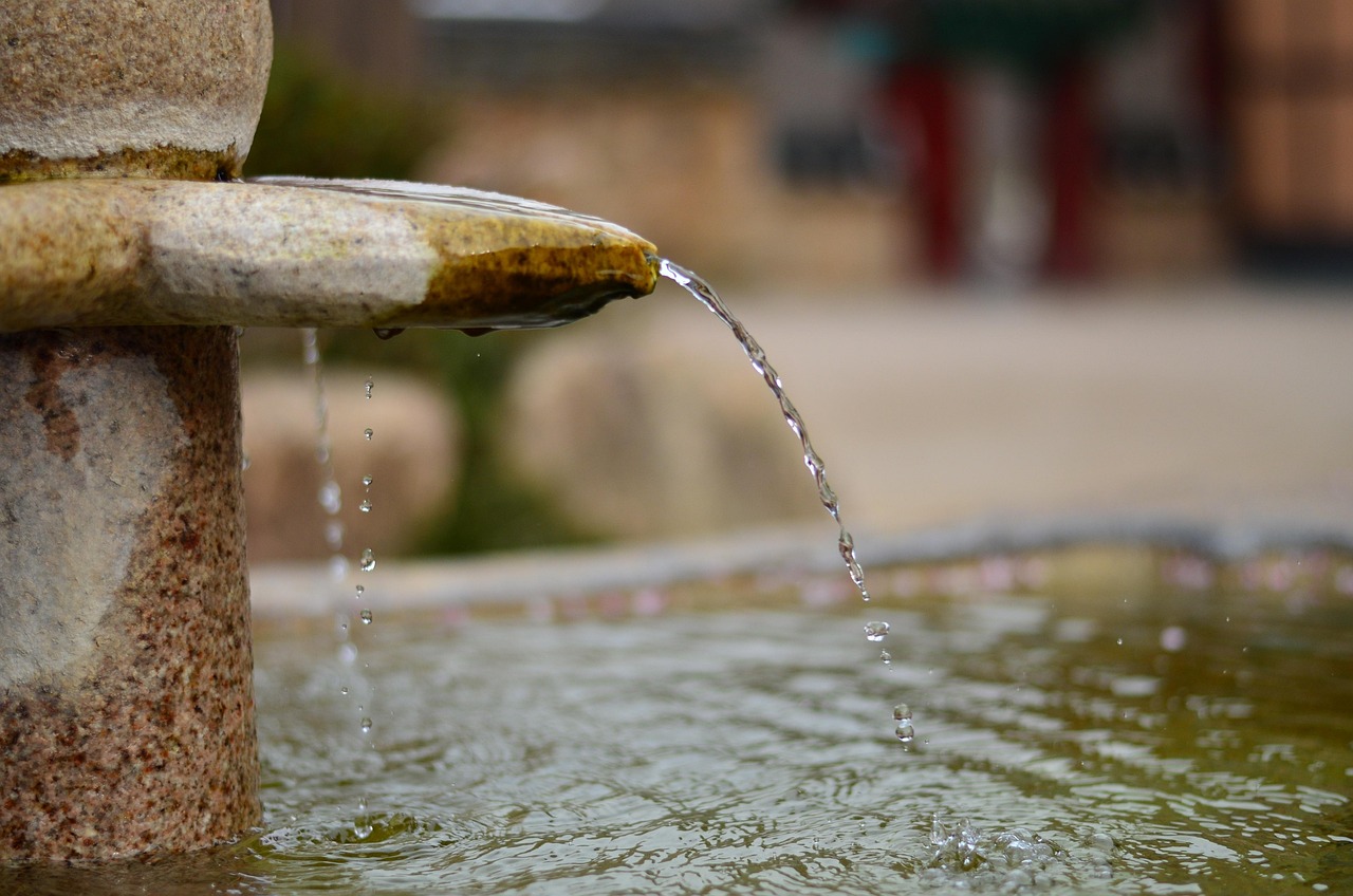gutter-3543751_1280
