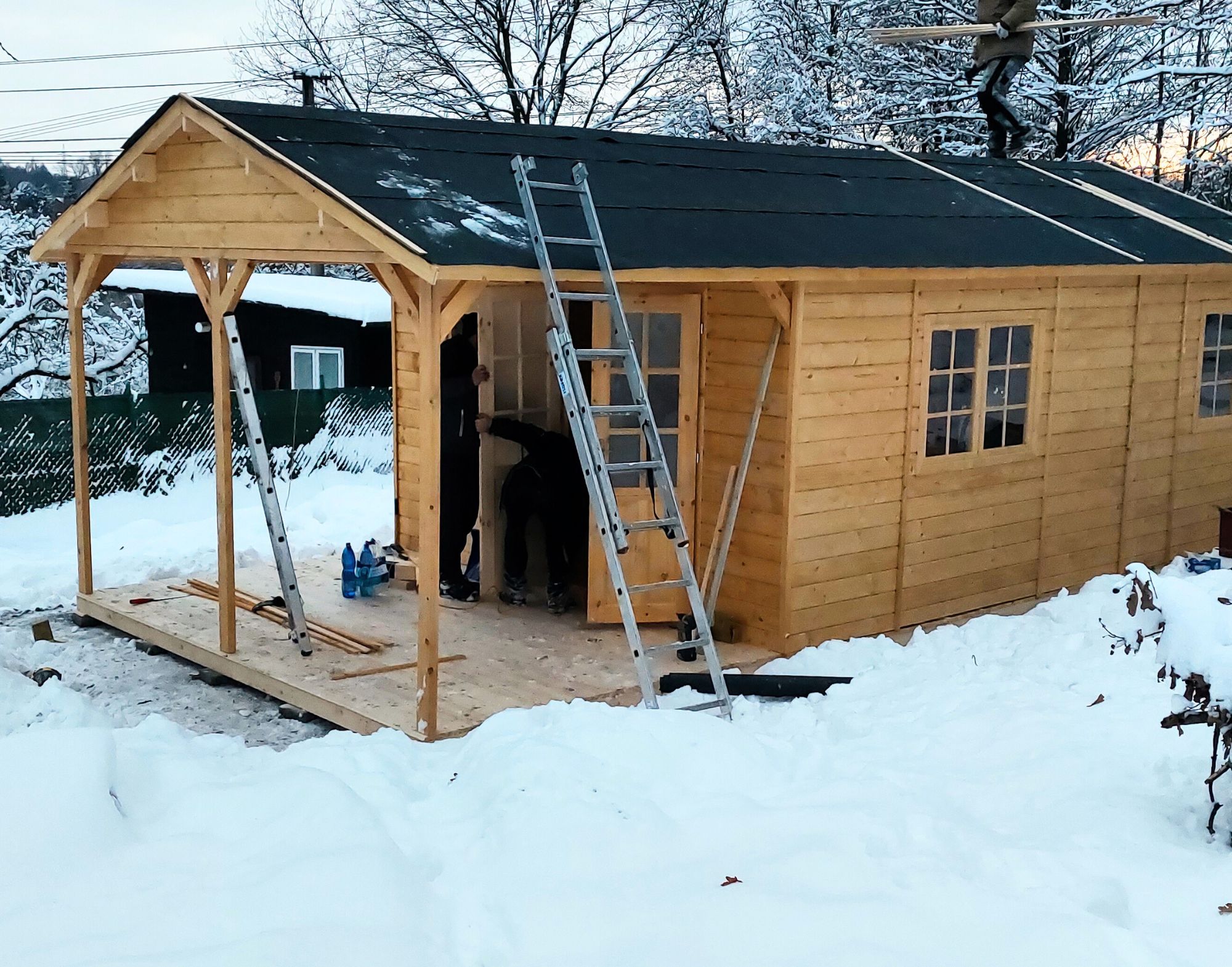 Ako postaviť záhradný domček v zime